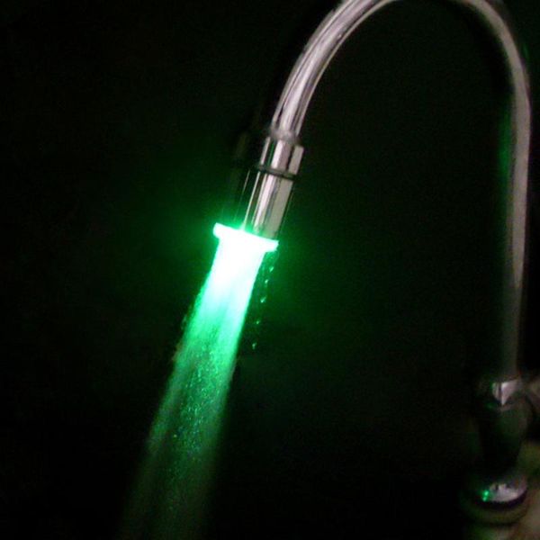 Robinets de cuisine Robinet à LED à température contrôlée Buse de lueur changeante colorée Pommeau de douche Filtre de robinet d'eau Accessoire de salle de bain