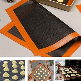 Tapis de cuisson en silicone de cuisine Tapis de plaque de cuisson antiadhésifs Doublure de feuille de chaleur pour four Cookie Breadcake Outils de pâtisserie perforés 220815