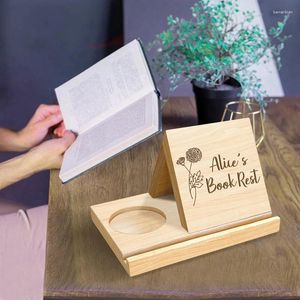 Stockage de cuisine Personnalisé Triangle en bois Stand avec tasse de tasse de café Page de fleurs de naissance personnalisée facile à utiliser