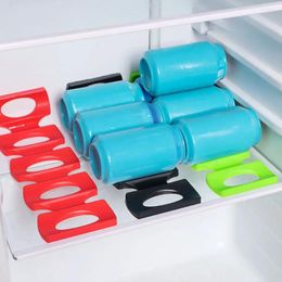 Cuisine Rangement Silicone réfrigérateur Can Beer Wine Bottle Rack Saigner Mat Empilage Gady Gadgets Organisateur d'outils