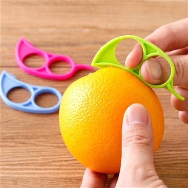 Herramienta de cocina Forma de ratón Limones Naranja Abridor de cítricos Cortador Cortador Cortador de pelado rápido Removedor de piel de fruta Cuchillo RRB15675