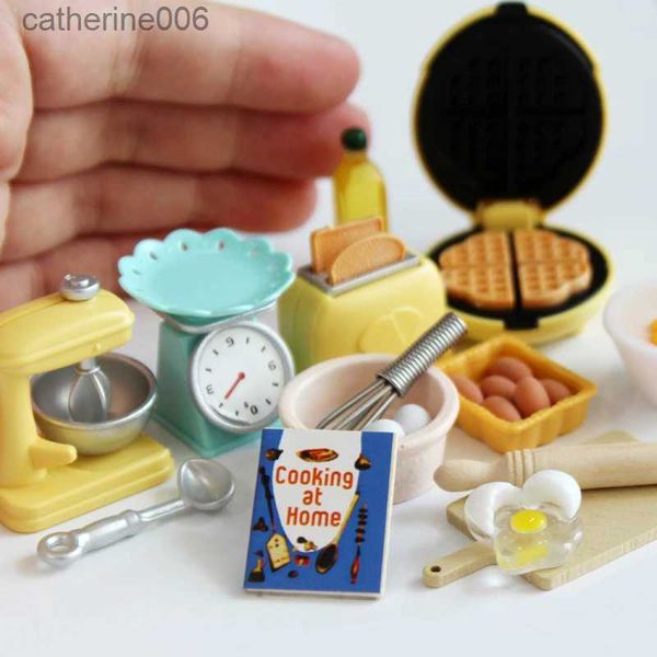 Kitchens Play Food 1/12 Miniature maison de poupée cuisson cuisine semblant jouer Mini ustensiles pour Barbies BJD poupée cuisine nourriture jouet accessoires L231026