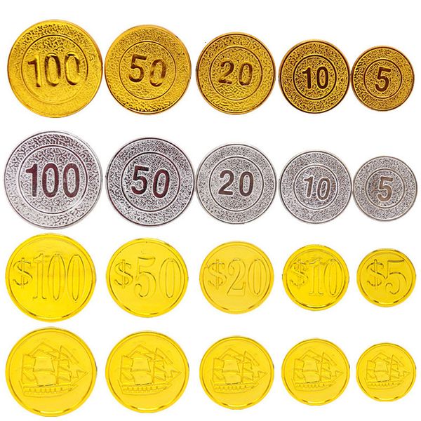 Cuisines Jouer à la nourriture 100pcs Pièces d'or en plastique Faux Accessoires de jeu Accessoire Trésor de Noël Drôle Cosplay Jouer Jouets Enfants 230925