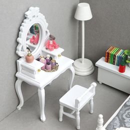 Cuisines Jouer Nourriture Miniature En Bois Maquillage Coiffeuse Avec Tabouret Dressing Armoire De Rangement Dollhouse Chambre Salle De Bains Meubles Décor 230713