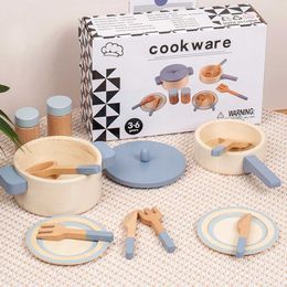 Kitchens Play Play Play Accessoires de cuisine Intendant jouer Pottes de cuisine Pans Simulation Toys Wooden Cooking Playset Toys for Kids Gifts D240525