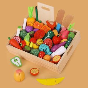 Cuisines jouent la nourriture en bois transitionnel maison magnétique et légumes coupant la musique pour enfants puzzle