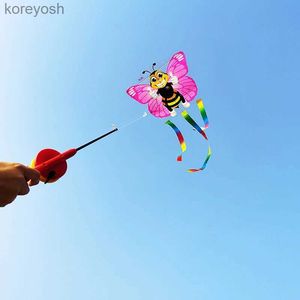 Kite Accessories 1pc dessin animé volant cerf-volant jouet pour enfants cerf-volant jouets mouche cerfs-volants en plein air printemps été automne jouet avec poignée LineL231118