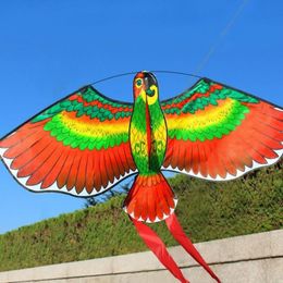 Accesorios para cometas Loro colorido con mango de plástico rojo y cuerda de 50 m para niños adultos Color Birds s Flying Bird Outdoor Kids Toy 230426