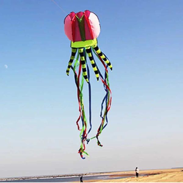 Accesorios de cometas Entrega gratuita del juego de medusas de 8 metros para niños Flying Toys Online Outdoor Sports Beach Scroll Weifang Set Factory Ikite Koi WX5.21
