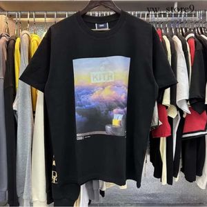 Kith Designer T-shirt Mens T-shirt Luxury Fashion Fashion Short Shirt Shirt Graphic Printed Letter Womens lâche et respirant Vêtements décontractés Kith T-shirt 9817