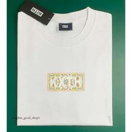 Kith T-shirt Box T-shirt Casual Männer Frauen 1:1 Qualität T Shirt Blumen Druck Sommer Täglich Männer Tops 220408 820