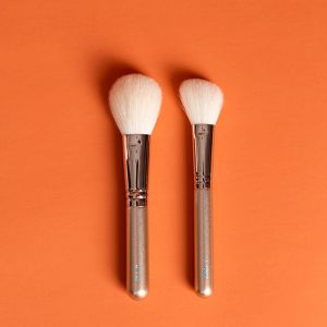 Kits Haku Makeup Brush B110 Round Blush J4003 Angled Highlight Gold Quality Quality Brishtes Cosmetics Powder Bronzer Mélanges Outils