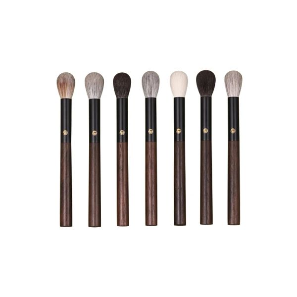 Kits cepillos de maquillaje hechos a mano de la mano 1pc ardilla zorro cabello cabello pequeño resbaladizo rubor cepillo de nogal mango de maquillaje