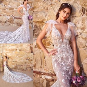 Kitty Chen 2019 nouvelles robes de mariée sirène dos nu perlé spaghetti col en V dentelle Appliqued plage robes de mariée tribunal train robe de mariée