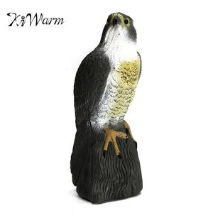 Kiwarm Est Levensechte nep Falcon Hawk Hunting Foy Disertrent Scarer Repeller Tuin Gazon Decoratie Ornamenten 210811