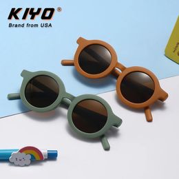 Kiyo merk kinderen ronde zonnebrillen pc mode zonnebril van hoge kwaliteit UV400 Sport Eyewear 2107 240412