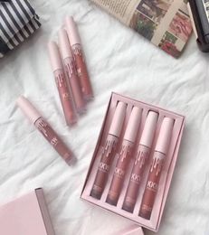 kkw Lipgloss Cosmetica Cadeaucollectie in 4 stuks Koko Vloeibare Lipstick Make-up Sets Matte Lipgloss Schoonheid Kollection kkw Kits7527026