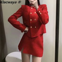 Klacwaya femmes mode twopiece set vintage rouge tweed double poitrine putain femelle front slit mini jupe chic costume 240423