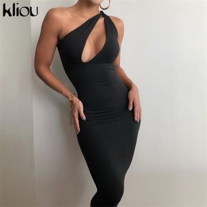 Kliou découpe sexy midnight clubwear robes maxi robes solide une tenue d'anniversaire épaule pour femmes mince bodycon robe 220311