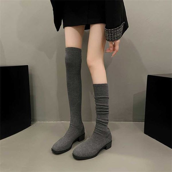 Botas hasta la rodilla para mujer que usan calcetines y botas elásticos de tacón grueso con punta cuadrada y botas finas de punto para otoño e invierno 231116