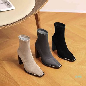 Botas de caballero para mujer, novedad de primavera y otoño, estilo británico, moda, tacón grueso, gamuza puntiaguda, bota media de tubo alto