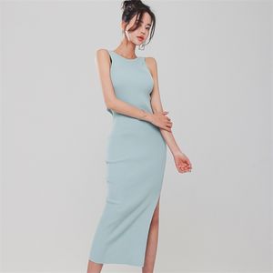 Tricot maxi serré robe coréenne dames Sexy été sans manches col rond cabaret bleu fête bureau robes pour femmes 210602