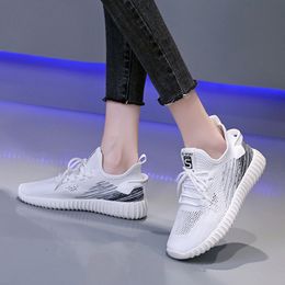 Knit Quality Arrival High Running Shoes Mens Women Sport Tennis Runners Triple Black Grey Pink White Outdoor Sneakers SIZE 35-40 WY11-1766