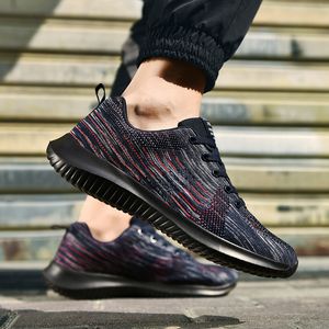 Knit Running Femmes Hommes Fly Chaussures Top Gris 2021 Qualité Noir Bleu Rouge Baskets De Sport Taille 39-45 Code: 97-2065