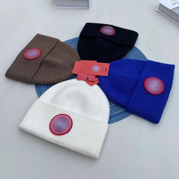 Bonnet cadeau en coton tricoté, bonnet de styliste en laine, coupe-vent, mode froide, adapté à un usage intérieur et extérieur, est un excellent
