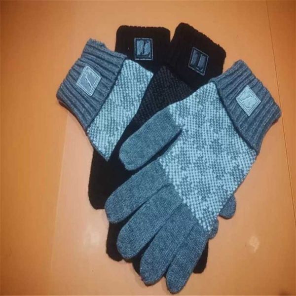 Guantes de punto Diseñador clásico Otoño Lujo Color sólido Letra europea y americana Pareja Mitones Moda de invierno Guante de cinco dedos Negro Gris