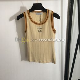 Tanks en tricots Top Femmes Luxury Broidered Vest Crew Neck Sport Tops Elastic Fabric Yoga Vest