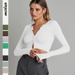 Ropa interior de punto, botones de diseñador, cárdigan de manga larga acanalada, tapa de color sólido recortado y versátil de moda de moda