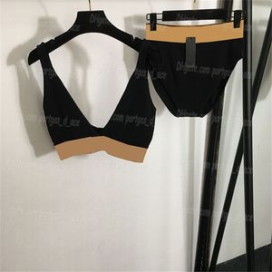 Femmes tricotées sous-vêtements Bref de soutien-gorge de plage Brief