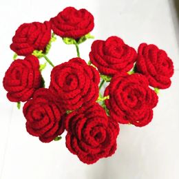 Breien afgewerkte handgemaakte gehaakte rode roos bloem kunstmatige katoen voor huisdecor bruiloft boeketten breien op maat gemaakte rozenbloem