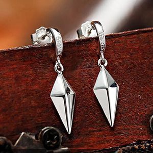 Pendientes con nudo de Fairy Tail Lucy Heartfilia Erza Scarlet, accesorios de Cosplay, pendientes de plata de ley 925, joyería de corazón de ágata roja, regalo para mujer