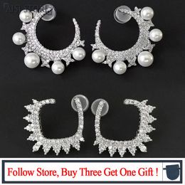Nudo S925 Pendientes de perlas de estrella y luna de plata esterlina Pendientes en forma de diente Moda Temperamento de lujo ligero Joyería de lujo de Mónaco