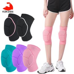 Kokossi 1pcs Sponge Anti-Collision Gnee Pads Femmes Men de basket-ball Volley-ball Running Sports Dancing Knoues Protégez l'équipement 231227