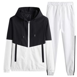 Kolmakov Mens Hooded Jassen + Broek Sportwear Sets Mannen Gedrukt Sportpak Casual Trainingspak Mannelijke Paren Sweat Pakken Maat M-5XL 210806