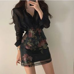 Corea Chic Elegant Women 2 piezas Sets Sexy Seethrough Sheetved Shirthigh Winist Aline Floral Print Skirt 2pc Ol Suits 240403