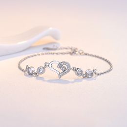 Korea Fashion Nieuwe Sterling Bracelet Koreaanse liefde Hartvormige zilveren sieraden Verjaardagsgeschenk fabriek Groothandel