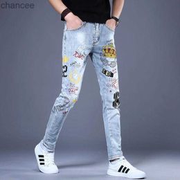 Version coréenne hommes Noble bleu jean haute qualité mince Stretch jean léger luxe imprimé jean élégant Sexy jean de rue; 230829 HKD