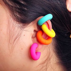Clip de círculo acrílico coreano en aretes para mujeres coloridas coloridas y redonda de orejas de orejas de la oreja