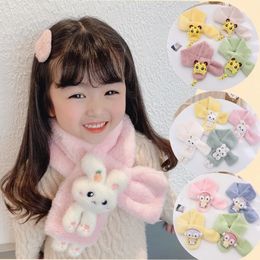 Niños coreanos Niñas Invierno Grueso Felpa Cruz Bufanda para niños Bebé Babero Lindo Conejo de dibujos animados Piel sintética Protección del cuello Mantón cálido V49 240110