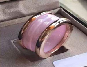 Céramique coréen homme et femme rose anneau de haute qualité designer de bijoux de luxe en acier inoxydable 2020 nouveau cadeau d'anneau entier pe1913432