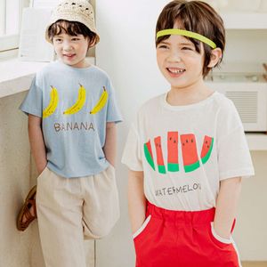 Koreaanse kleding 2022 Zomer nieuwe kinderen met korte mouwen t-shirt schattig fruit bedrukte katoenen dunne ronde ronde ronde ronde ronde nek pullover