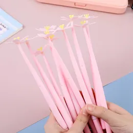 Penne gel neutre coreane creative bellissimi fiori di ciliegio Piccoli fiori freschi Kawaii Forniture per scrittura per esami per studenti