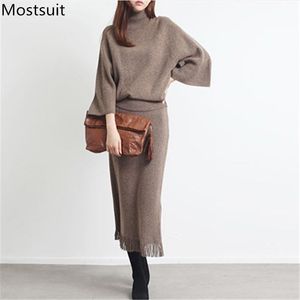 Koreaanse elegante gebreide tweedelige rok sets herfst winter turtleneck trui + tassles outfits effen mode 210518