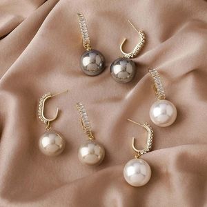 Pendientes de aro de perlas de circón con microincrustaciones de Metal Retro exquisito coreano colgante de temperamento Simple joyería de moda femenina Huggie
