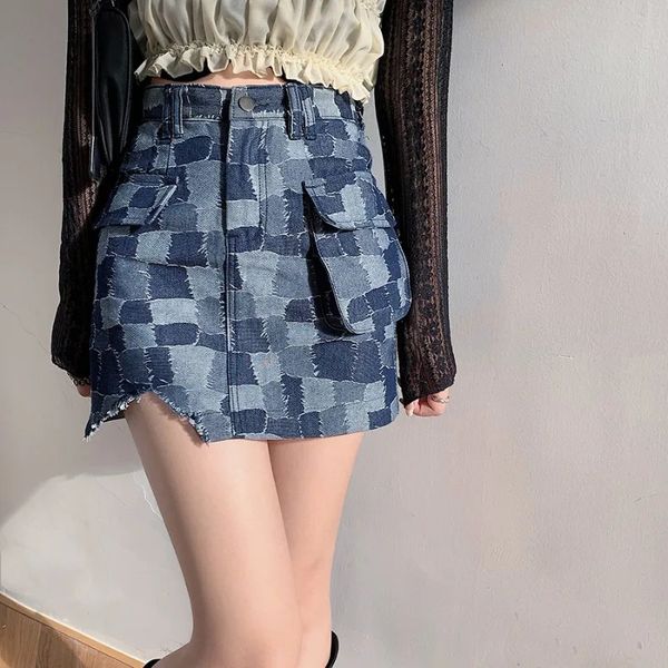 Ropa de otoño de moda coreana falda de mezclilla a cuadros de mezclilla femenina A-line de vía alta falda corta anti-vacío falda ajustada 240510