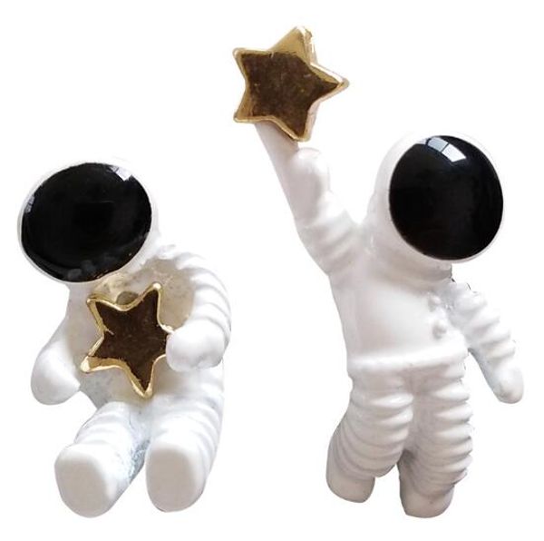 Mode coréenne Creative Nette Design Starry Sky Space Star Studs Asymmetrische Astronaut Stud Ohrringe Mode Boucles d'oreilles Frau Schmuck Gfit